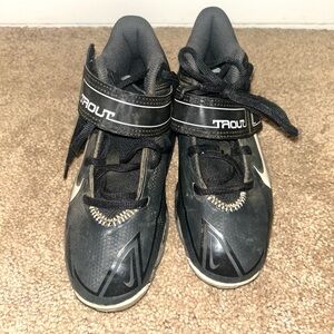 NIKE fast flex Keystone black TROUT baseball Cleats 1.5Y